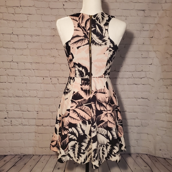 Cute floral pink EXPRESS A-line dress - Picture 7 of 16